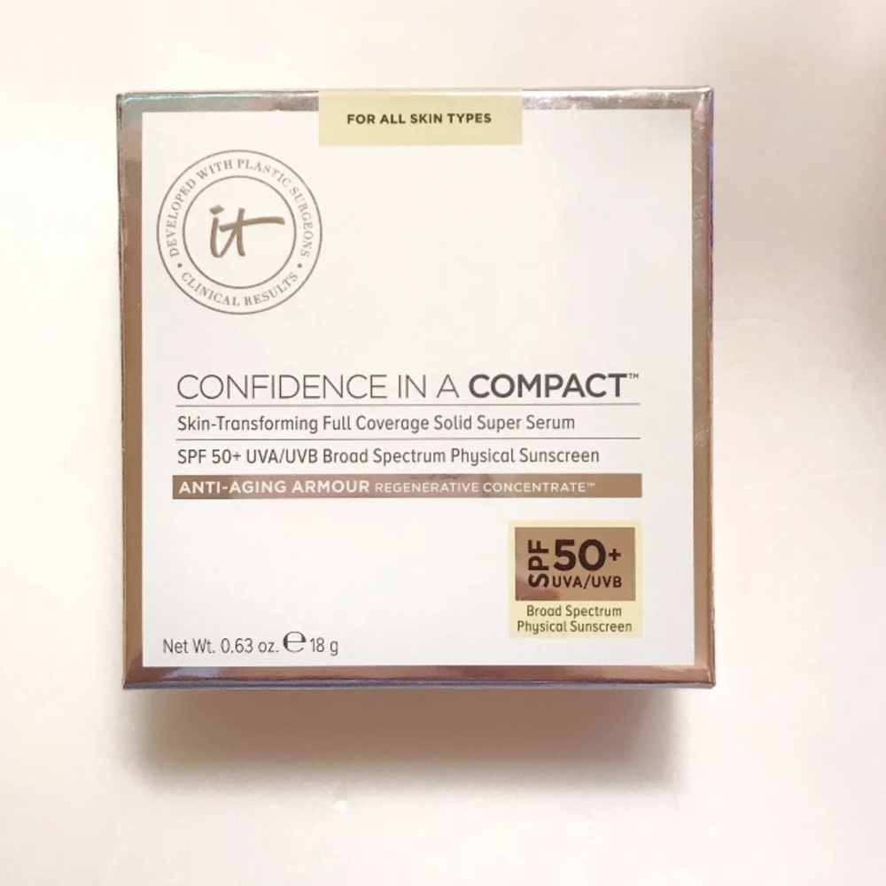 It Cosmetics Confidence Compact Serum Foundation